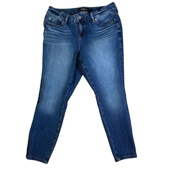 TORRID Jeans Size 12R Blue Curvy Fit High Rise Skinny Leg Stretch Cropped Jean - Picture 1 of 6